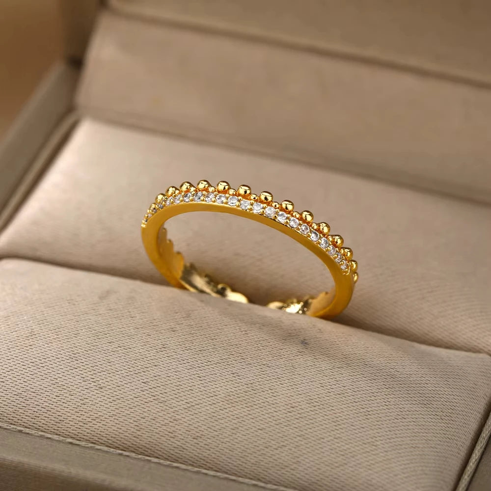 Colección de Anillos Dorados
