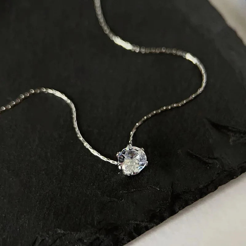 Collar de circonita premium