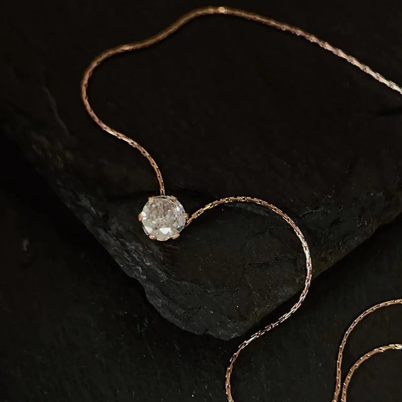 Collar de circonita premium