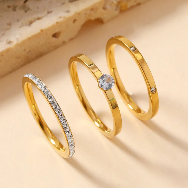 Set de Anillos Dorados con Cristales Brillantes (3 piezas)