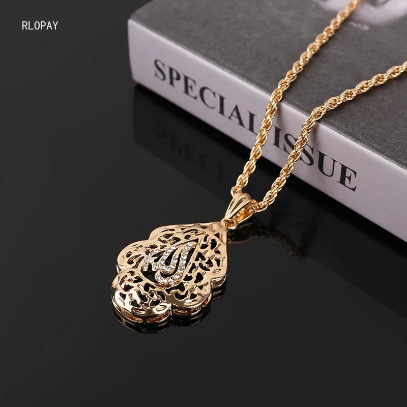 Colgante Islámico "Allah" en Dorado con Cristales